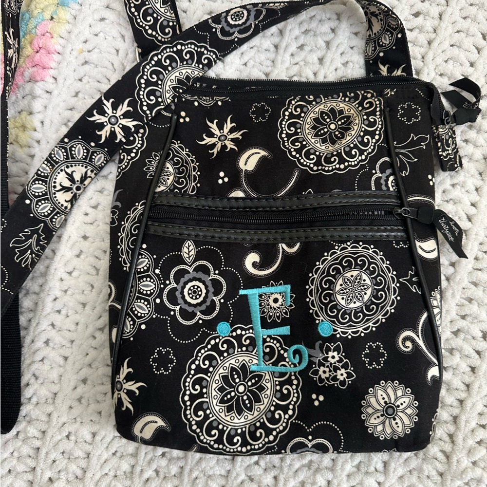 VERA BRADLEY SHOULDER BAG